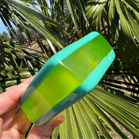 Layered bangle bracelet 70s 80s 90s perspex jewelry Tiffany blue green retro Y2K - Picture 13 of 13